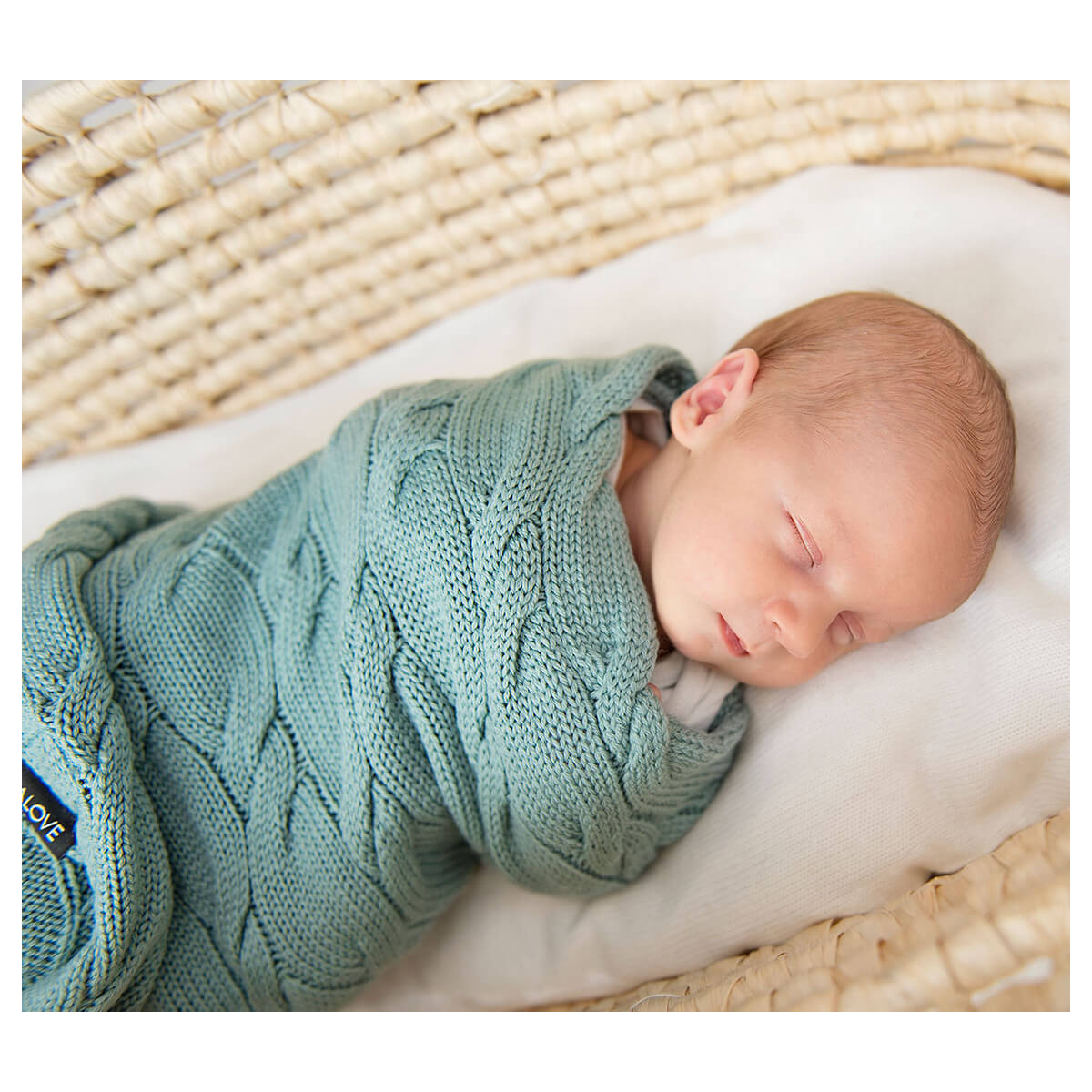 metalna mint pletena merino volnena odeja 80x100 cm lullalove 1