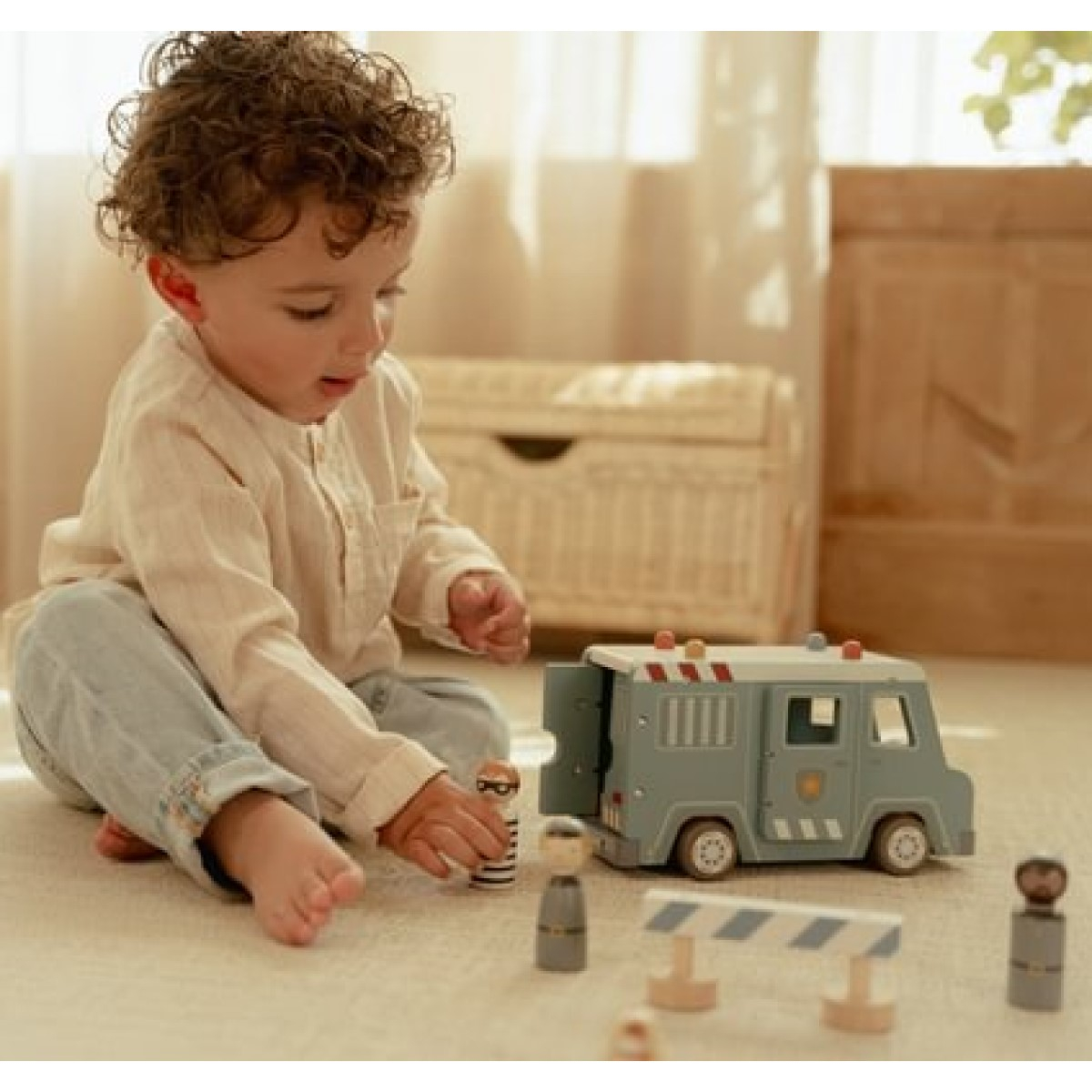 Moder lesen policijski kombi (24m+), Little Dutch (LD2541)7