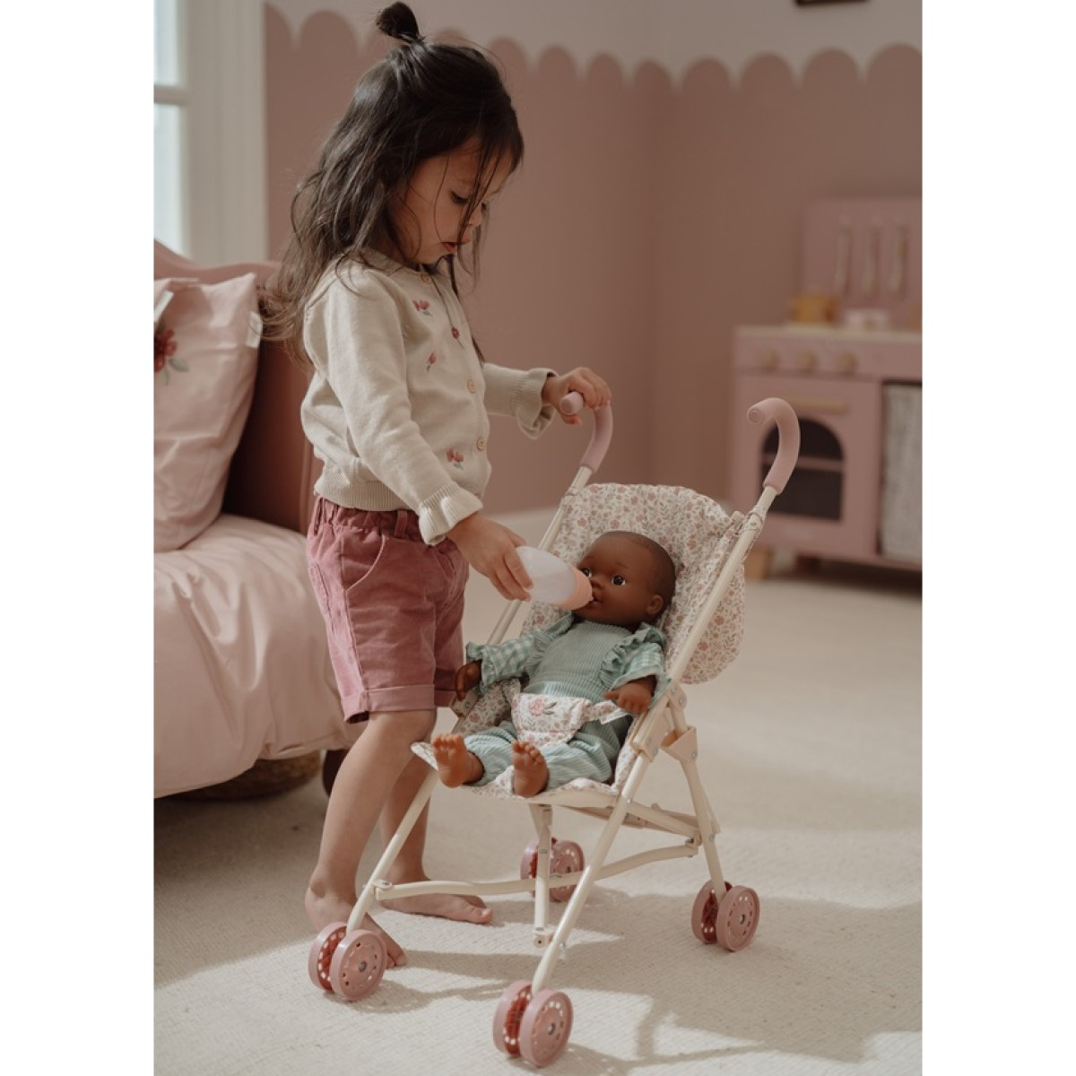 Roza kovinski voziček za punčko Soft Flowers (36 mesecev+), Little Dutch (LD4585)