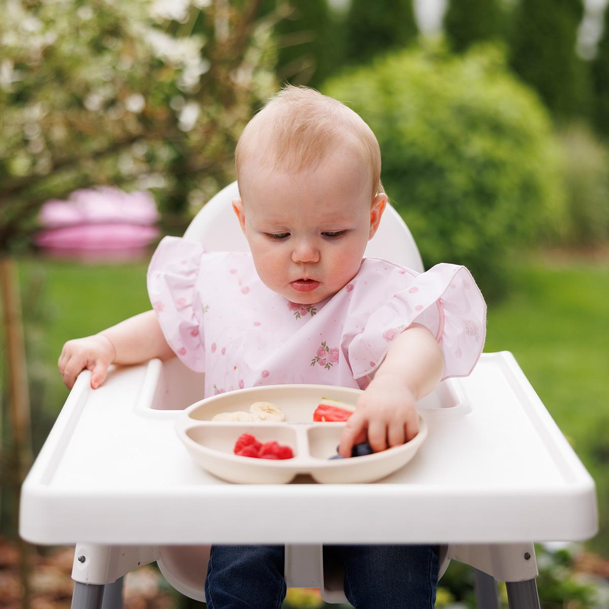 Roza otroški slinček - predpasnik VRTNICE, BabyOno-3